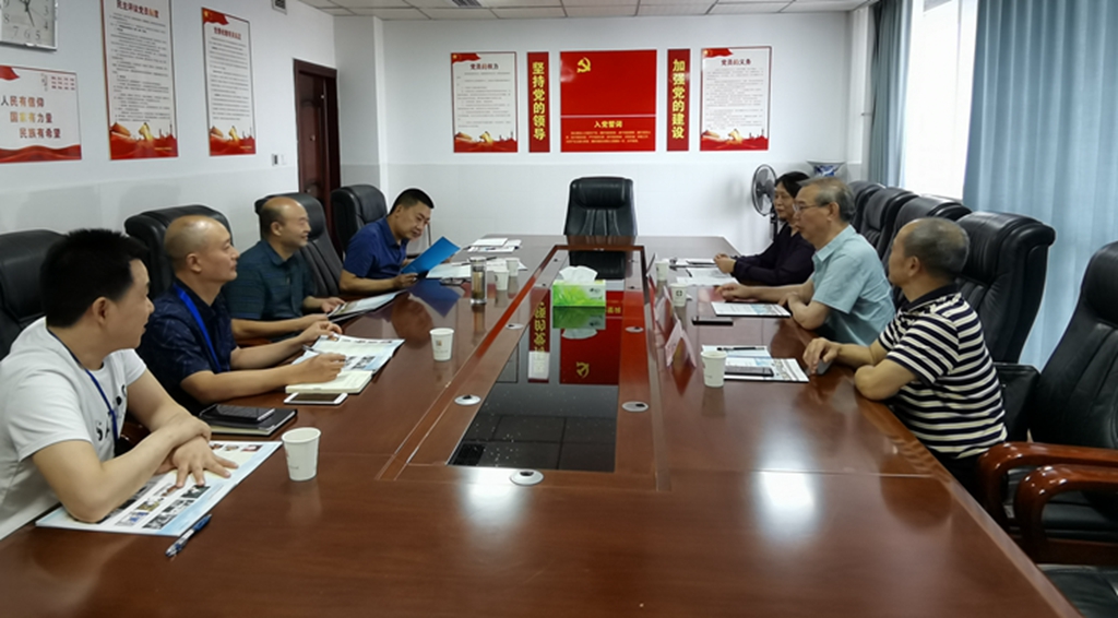 眉山药科职业学院曾院长一行来院考察指导