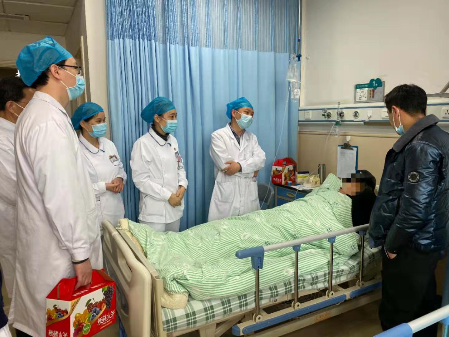 全体一起.jpg 全体一起.jpg