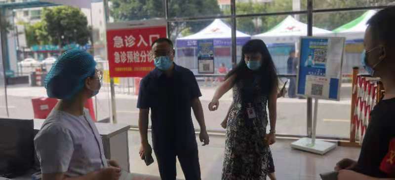 疫情防控，纪检同行 ——市三医院纪检干部积极开展疫情防控督导工作