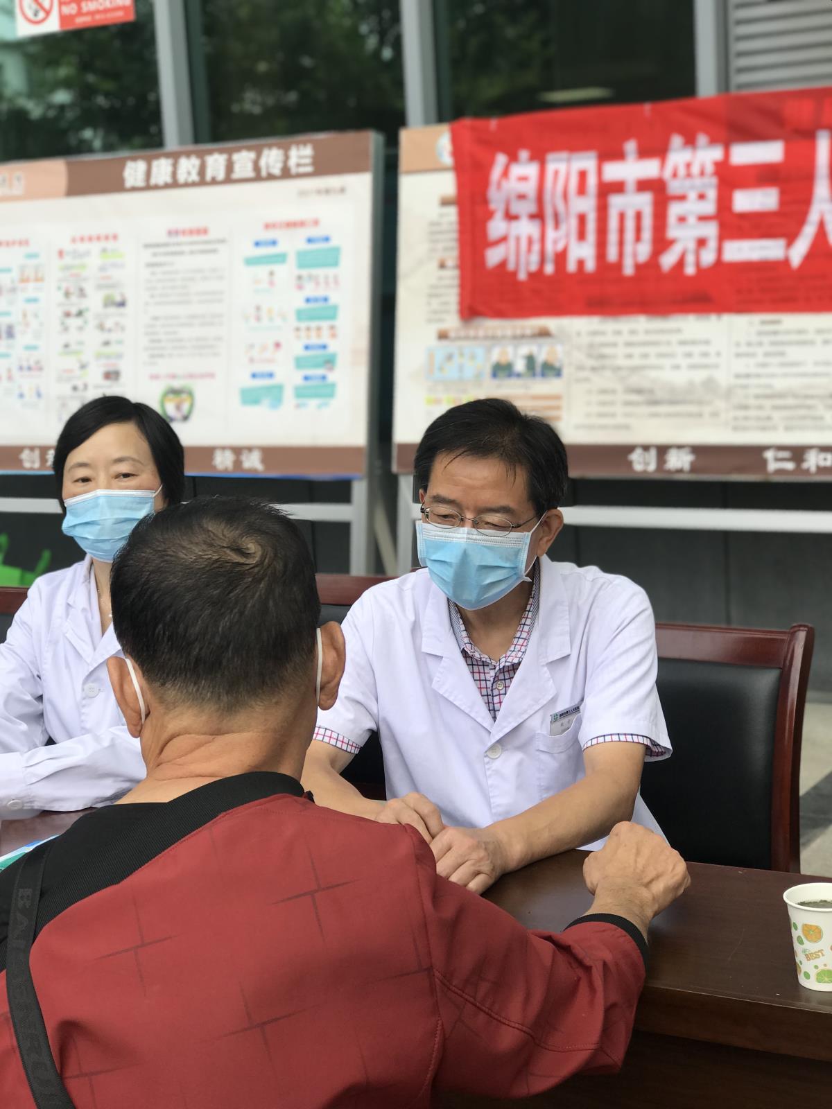 欧宁.jpg 欧宁.jpg