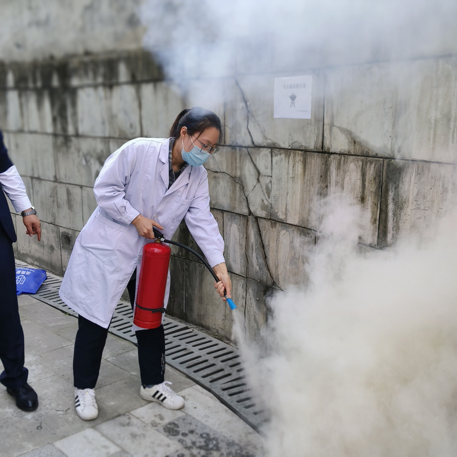 图片9.png 图片9.png