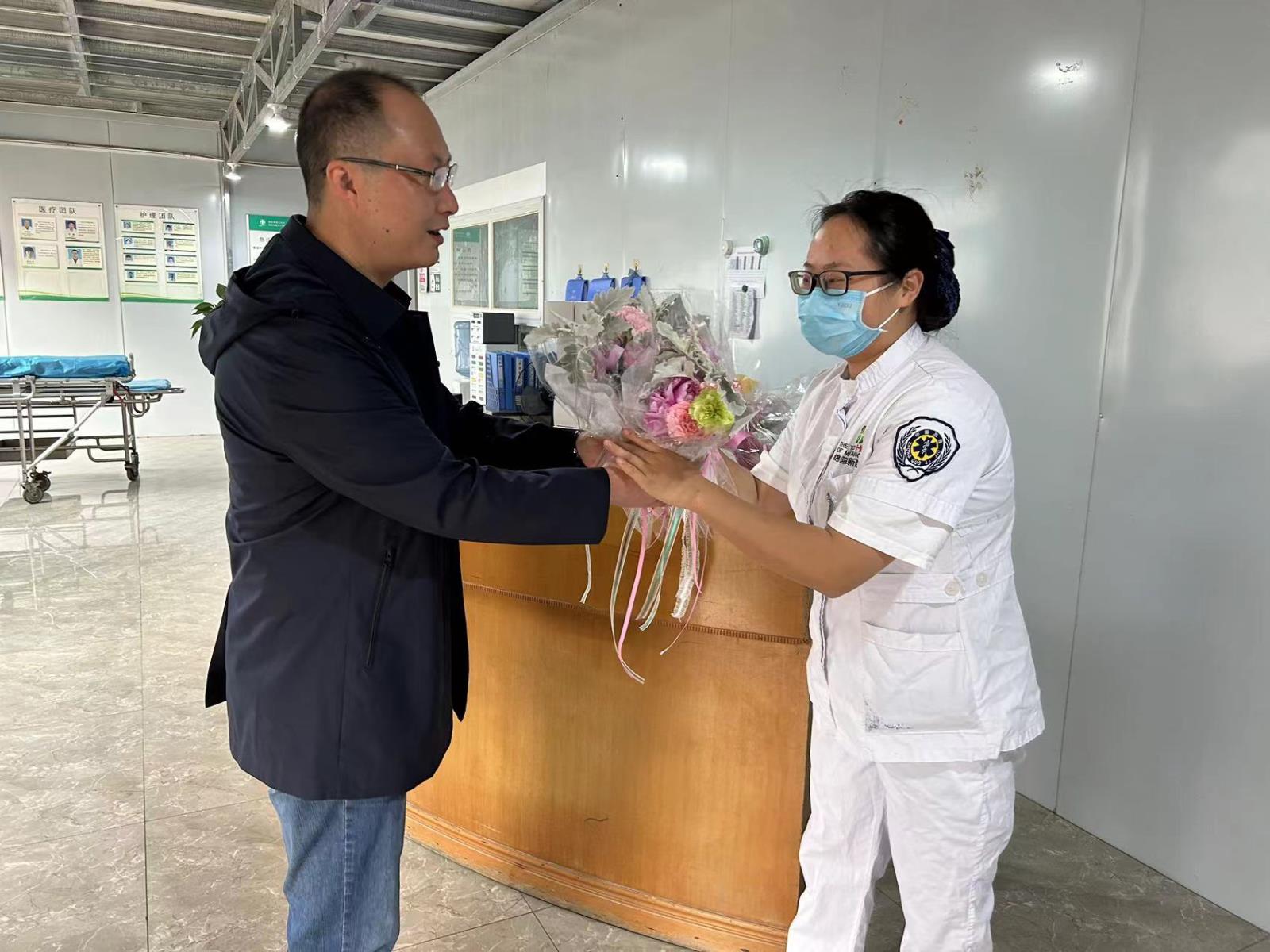 封面.jpg 封面.jpg