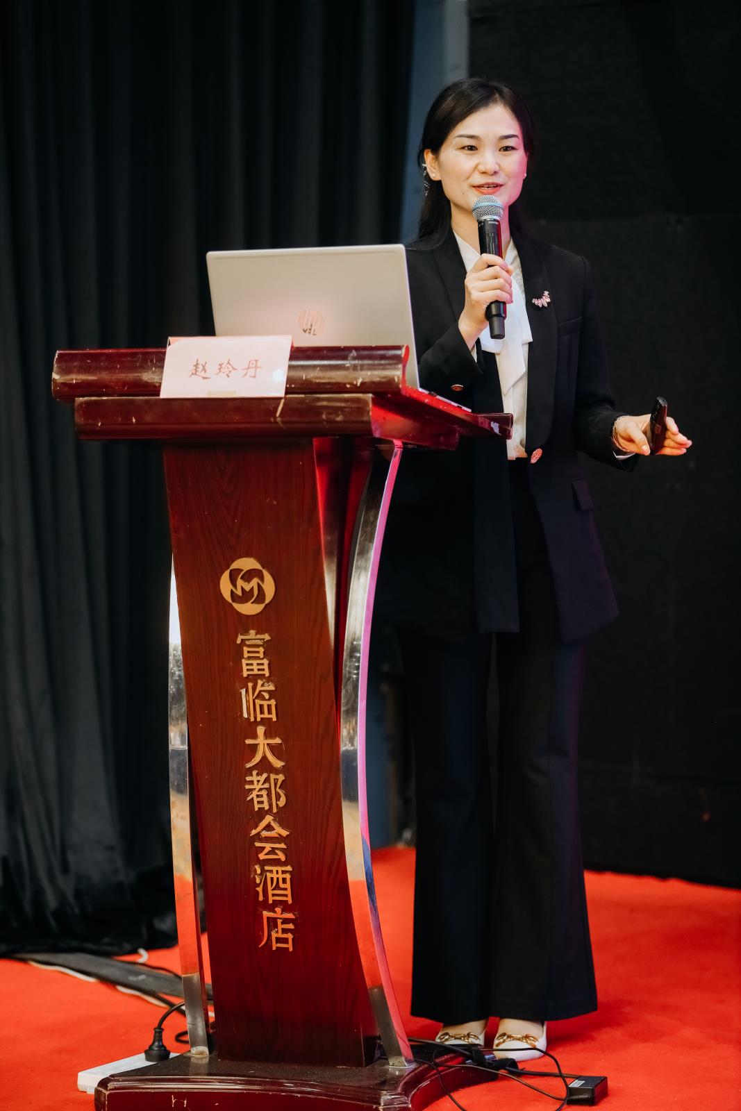 3A2A3463.jpg 3A2A3463.jpg