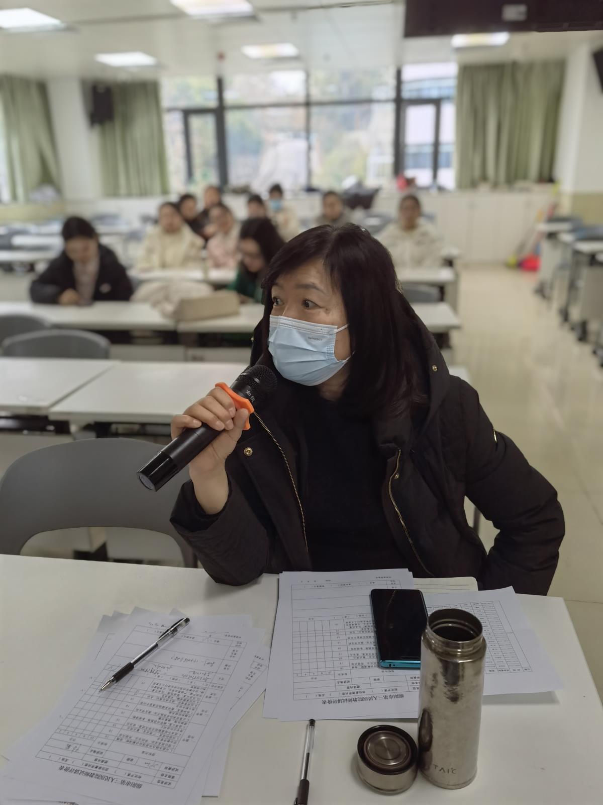 黄玲.jpg 黄玲.jpg