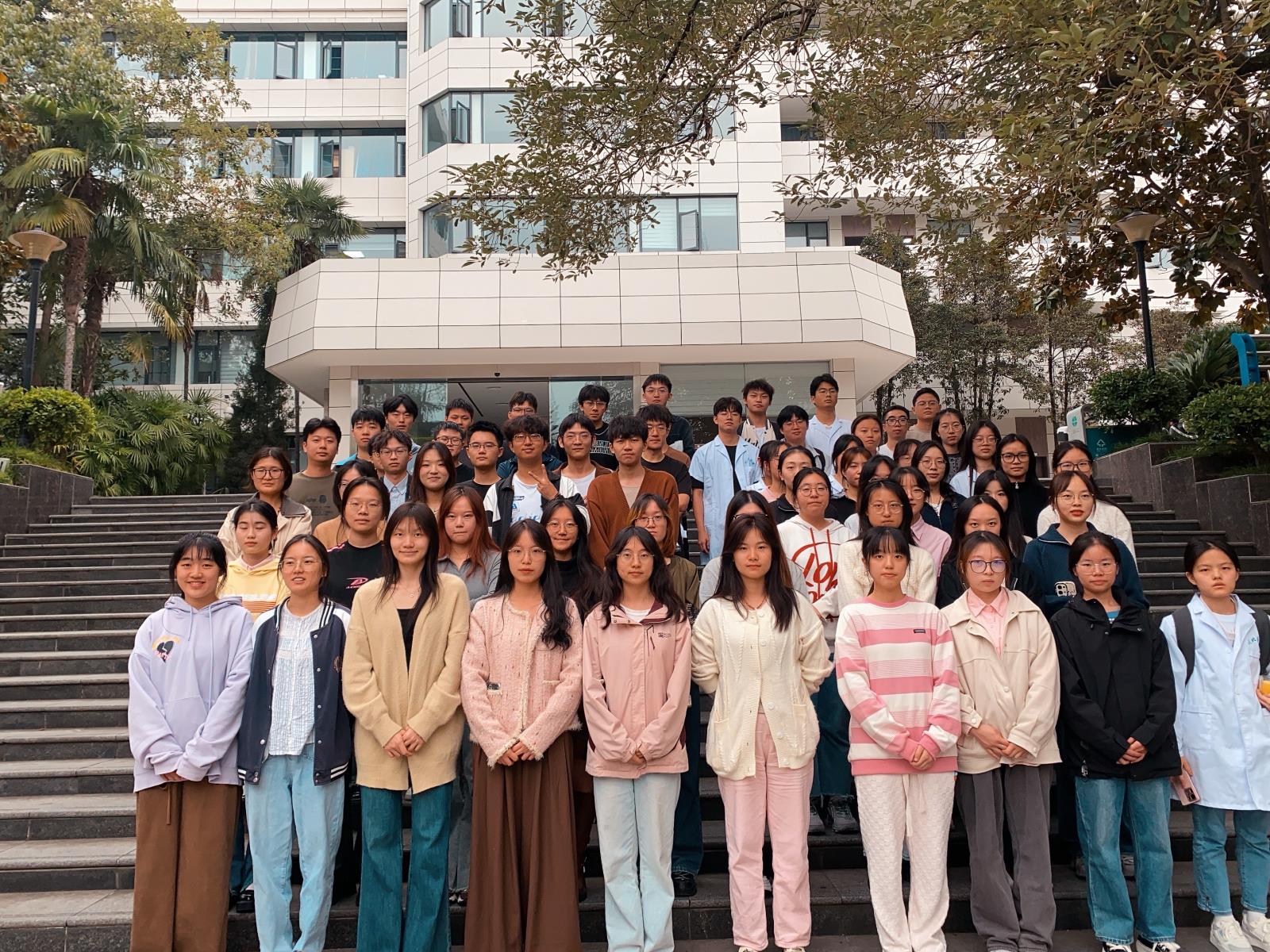 合照.jpg 合照.jpg