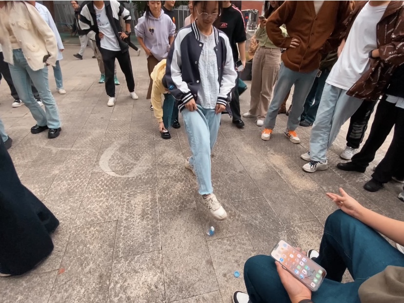 丢瓶盖.jpg 丢瓶盖.jpg