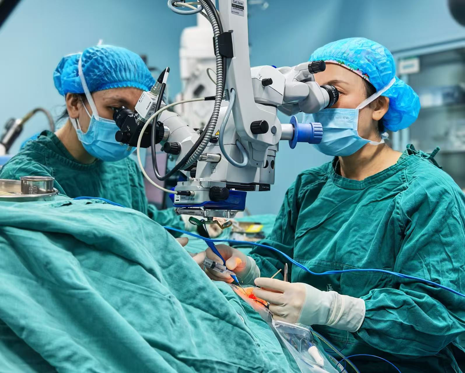 一例严重眼外伤背后的生命奇迹：一个“球囊”托起坍塌的光明