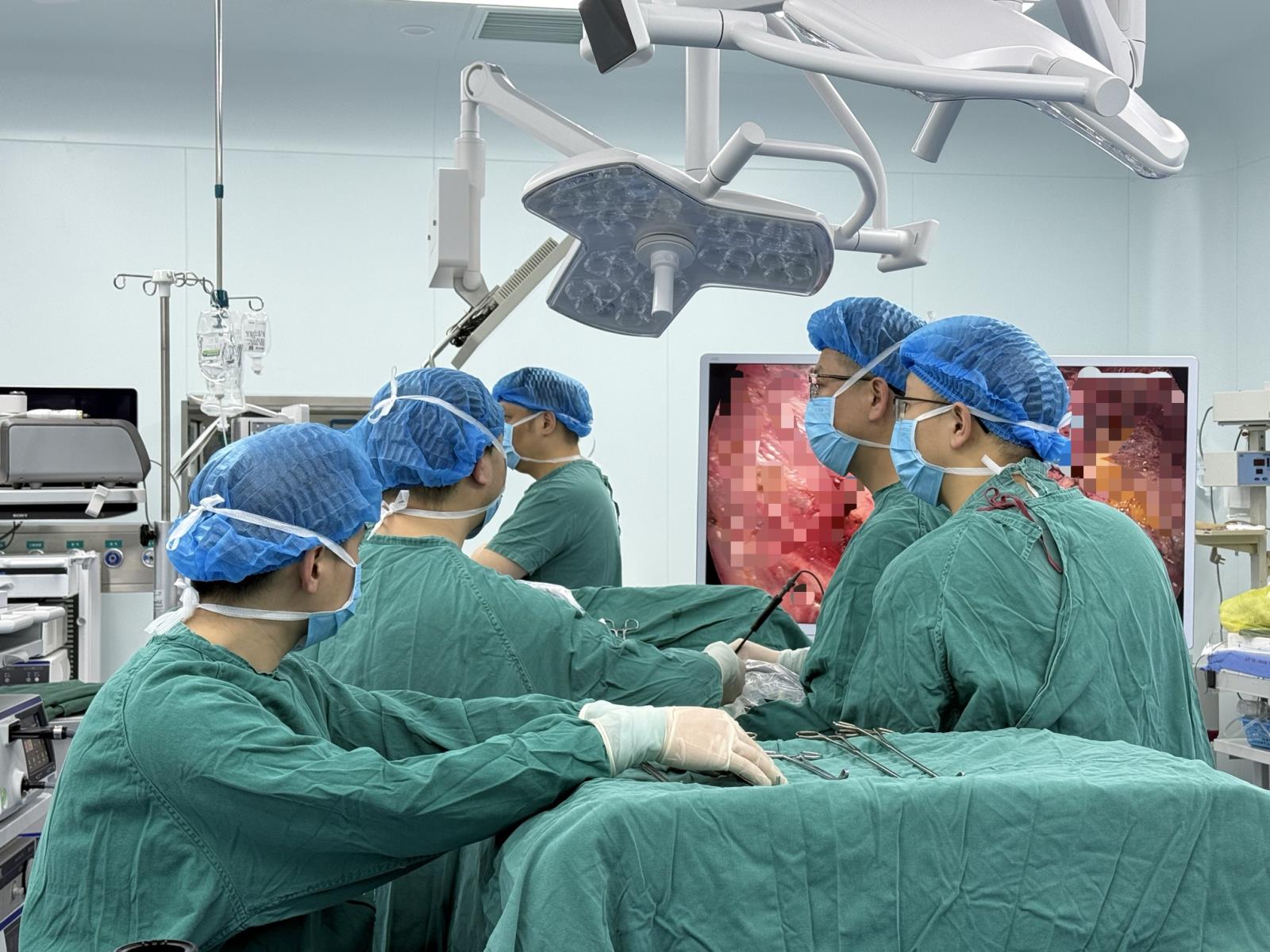 肺癌手术不用再远行！七旬老人“家门口”安心治愈